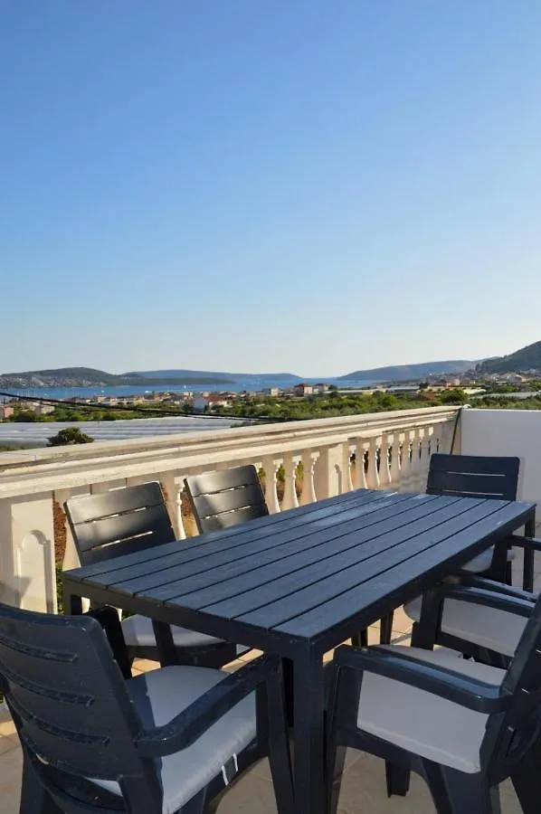 Apartment Blanka With A Beautiful View Of Trogir Croatia